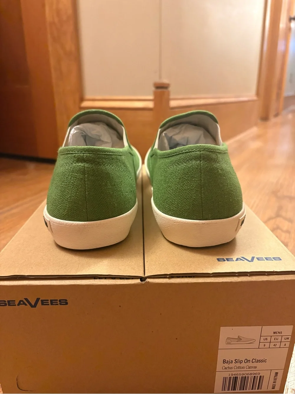 SeaVees Mens Never Worn Slip-On Canvas Sneakers in Cactus Green